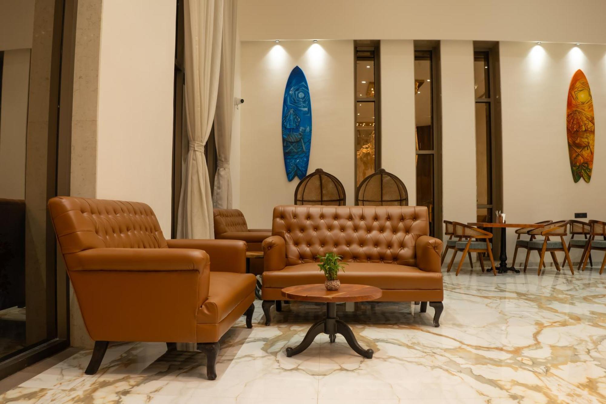 Pride Elite, Daman Hotel Exterior foto